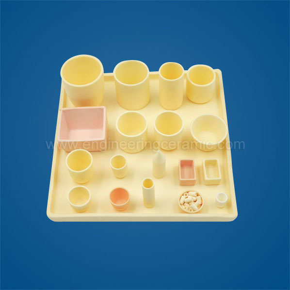 Waarom kiezen voor keramische laboratoriumbenodigdheden van aluminiumoxide voor uw laboratoriumbehoeften?